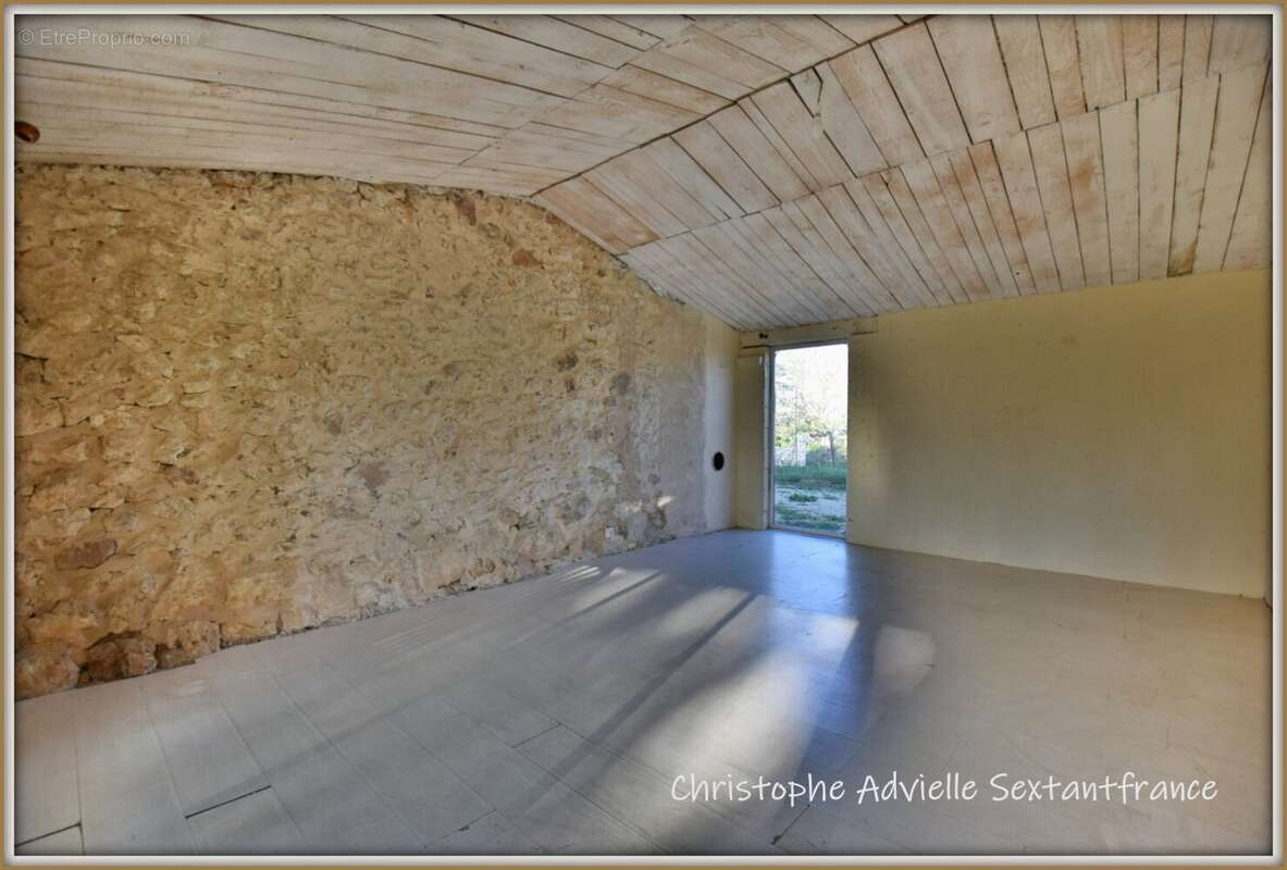 Périgourdine en pierres, rénovée, 3 chambres et un bureau sur terrain de 1820 M2 environ - photo 21