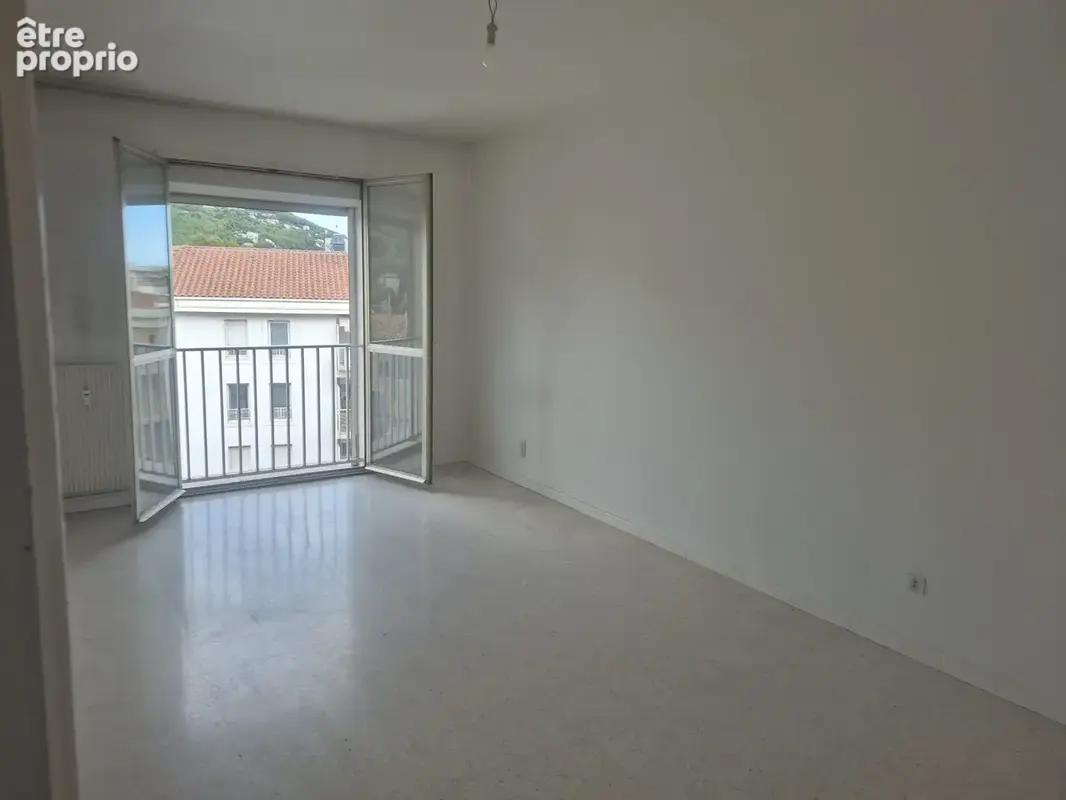 Appartement 2 pièces 48 m² à vendre à La Valette-Du-Var (83160) - photo 4