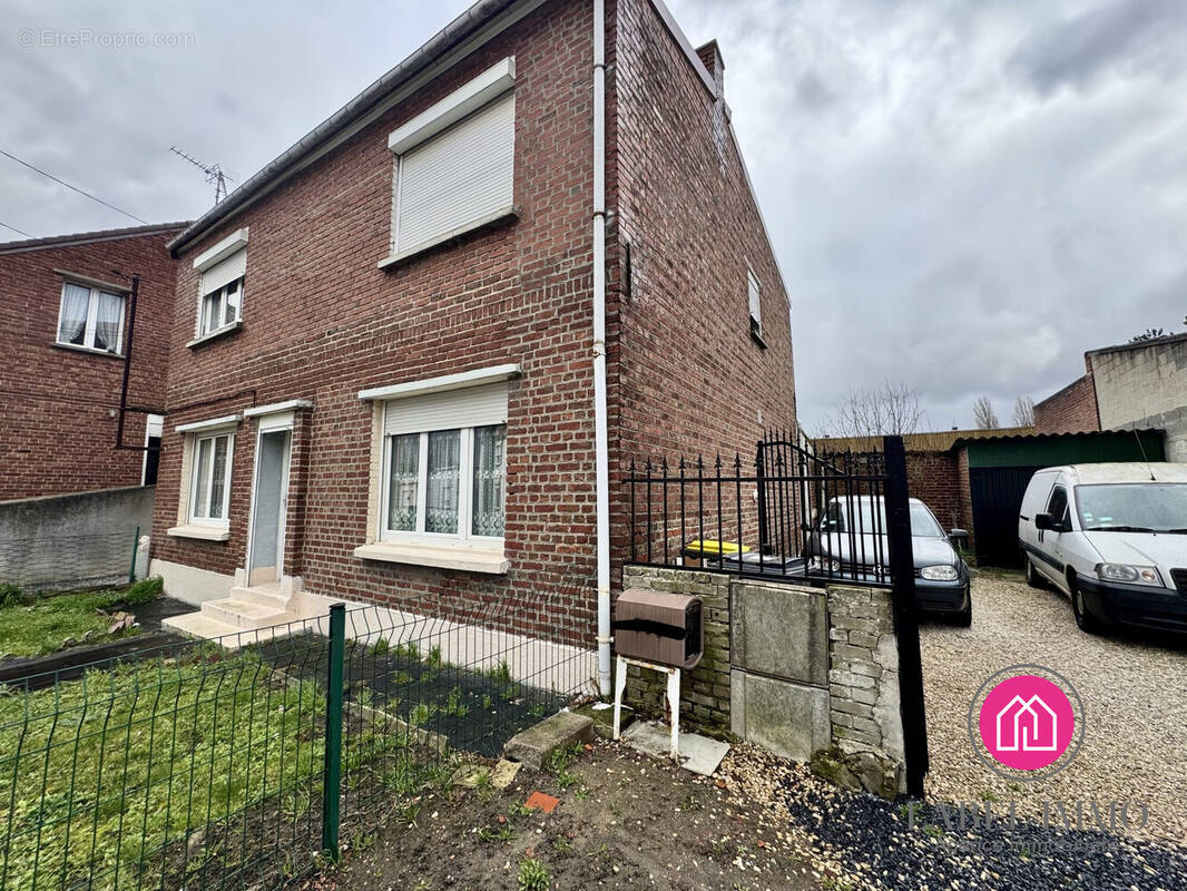 Maison à MONTIGNY-EN-OSTREVENT