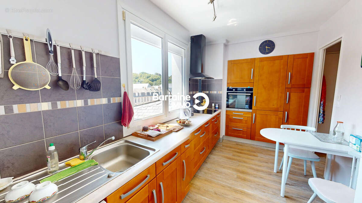 EXCLUSIVITÉ - Appartement de standing sur le très prisé port de plaisance de Morlaix - photo 10
