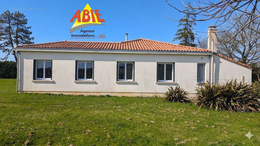 Photo 2 - Maison à MAILLE