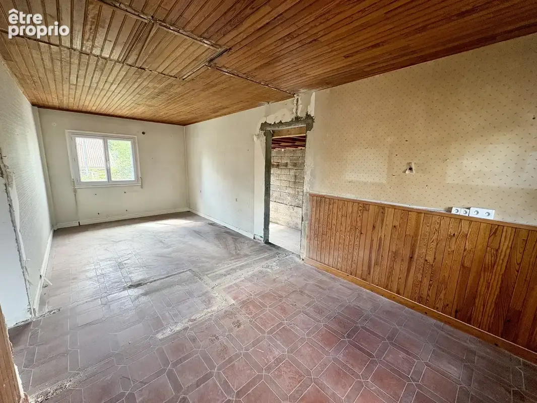 Maison au calme de 84m2 à rénover sur son terrain de 300m2. - photo 5