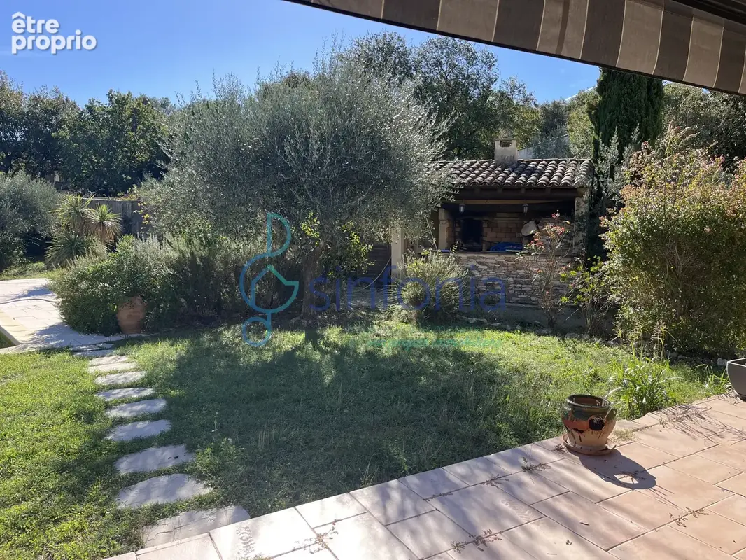 Maison de charme avec piscine et jardin arboré   Sainte-Anastasie entre Nîmes et Uzès - photo 1