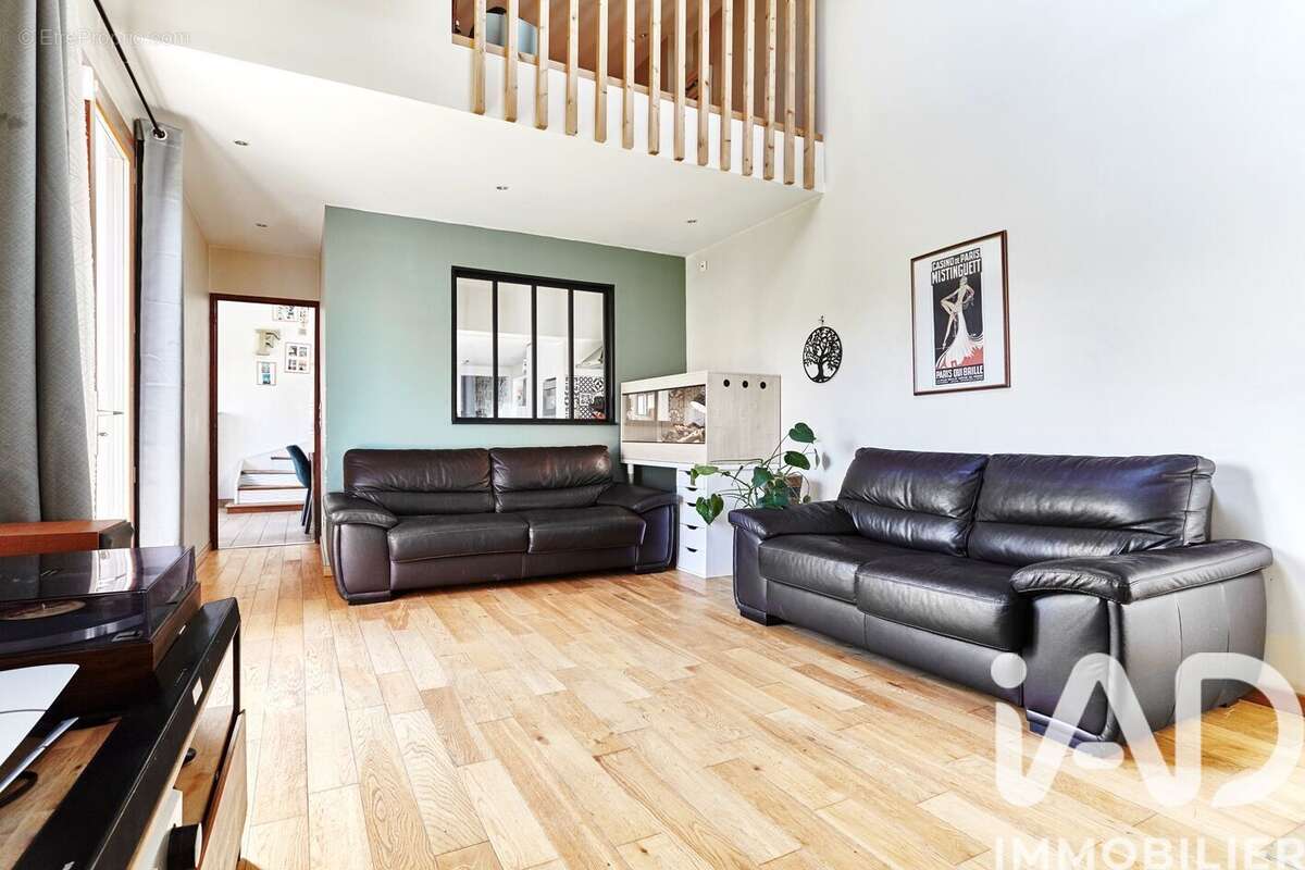 Photo 3 - Maison à MONTIGNY-LES-CORMEILLES