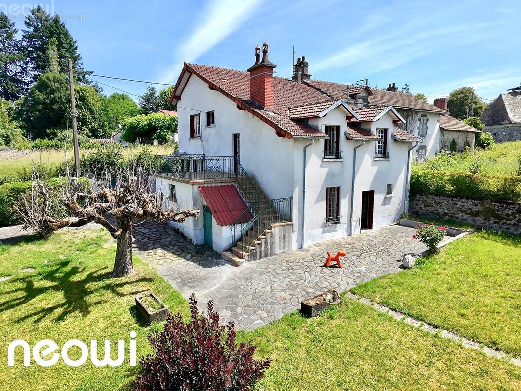 Maison à JUSSAC