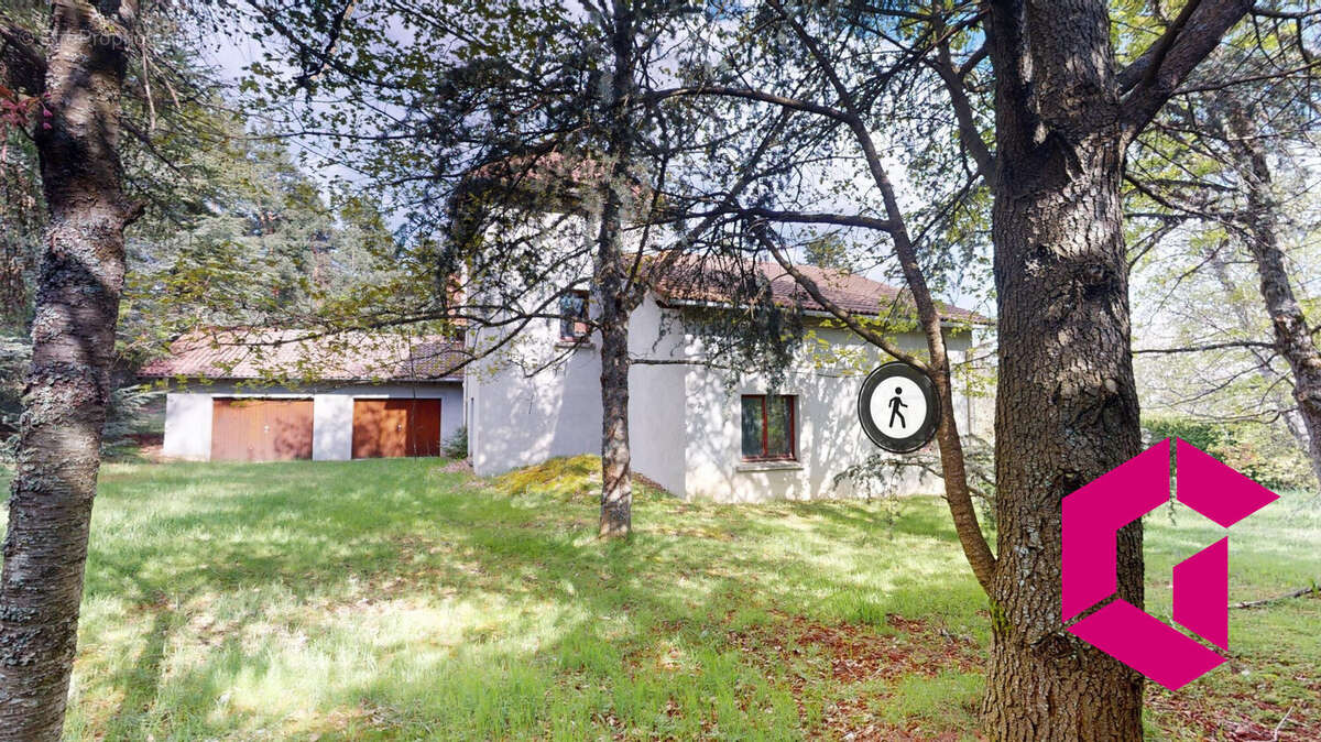 Maison à SAINT-PAL-DE-CHALENCON