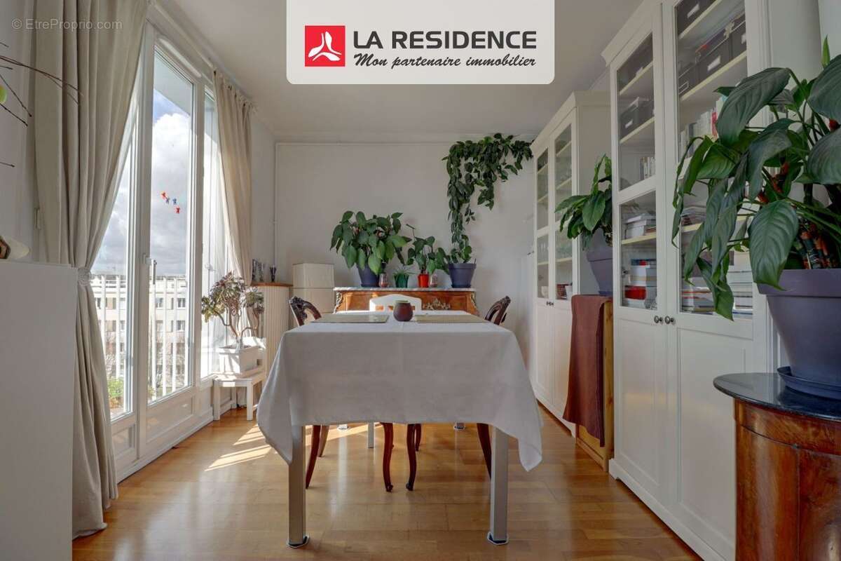 Appartement 65 m² à Saint-Germain-En-Laye  - photo 2