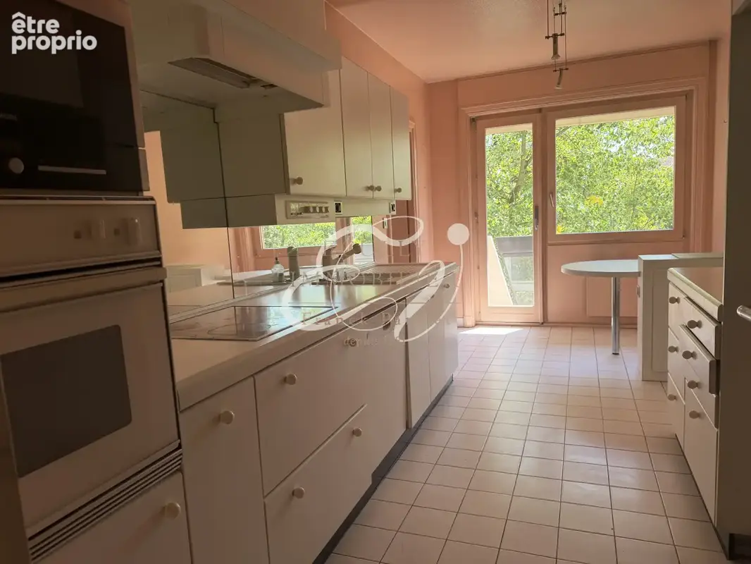 Vente ecully 69130 appartement 5 pieces pitance garage - photo 4