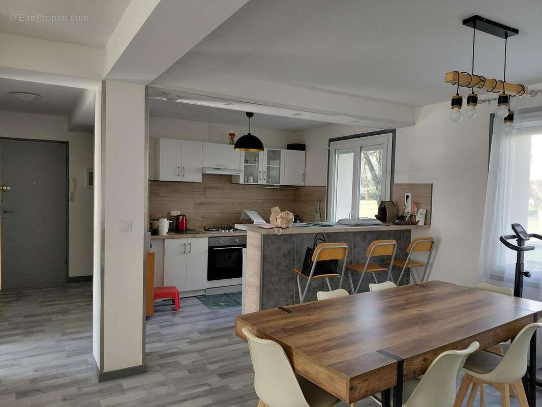 Photo 2 - Appartement à ROANNE