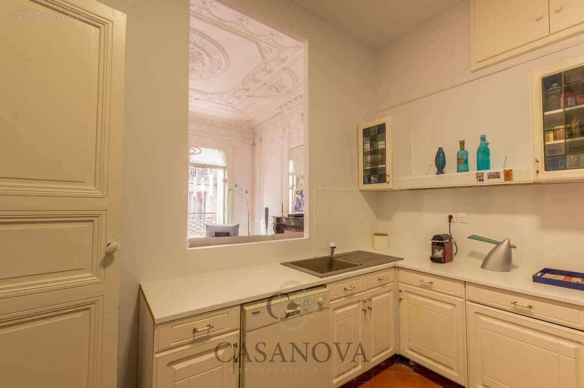 Appartement de charme à Sète coeur de ville, 91 m², balcon, parquet ancien, garage - photo 10