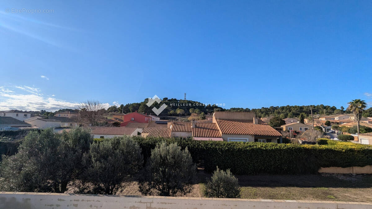Maison à MOUSSAN