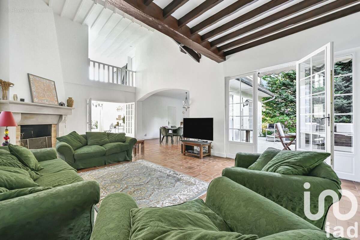 Photo 8 - Maison à LA CELLE-SAINT-CLOUD