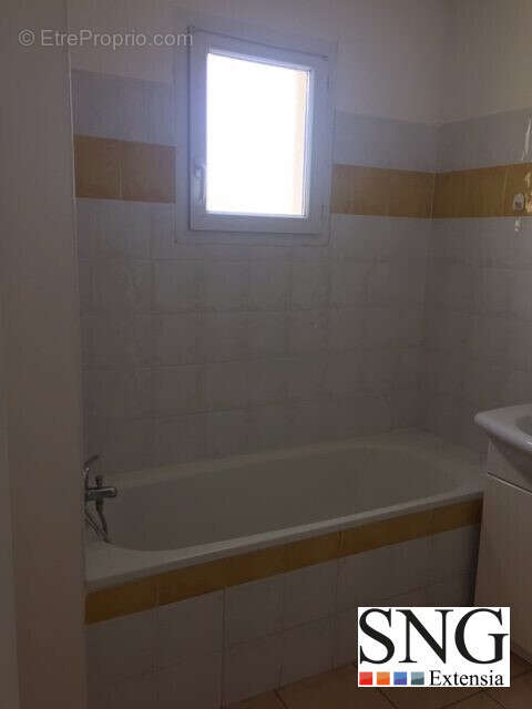 Maison à BAGNOLS-SUR-CEZE