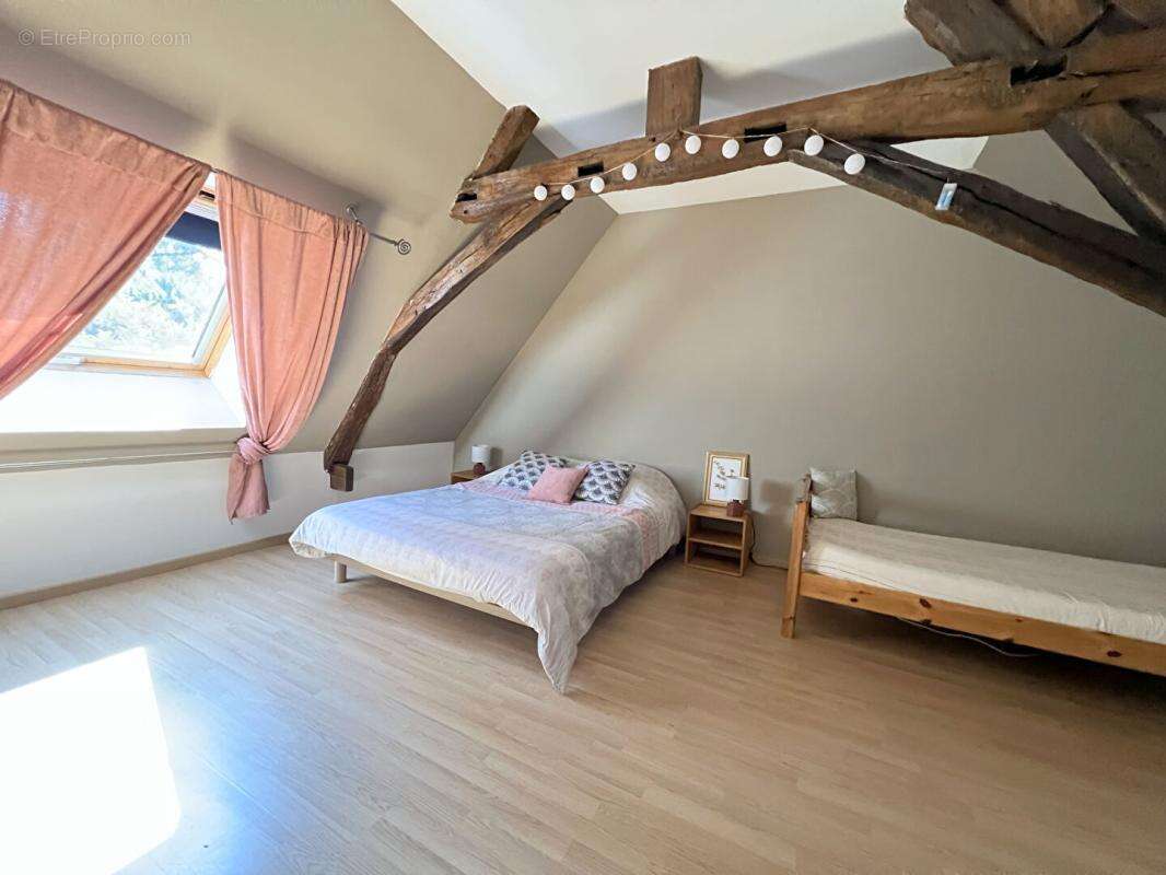 Maison à SURFONDS