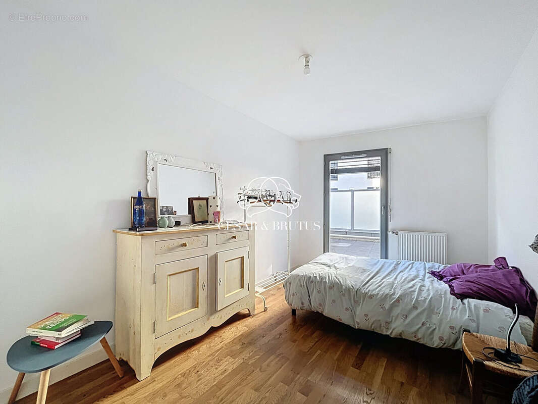 Appartement à NEUVILLE-SUR-SAONE