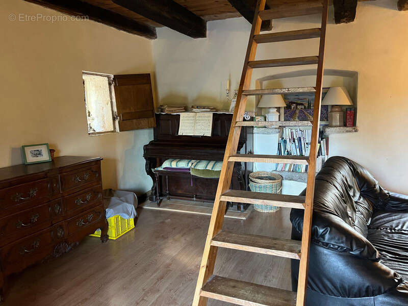 Maison à LARAMIERE