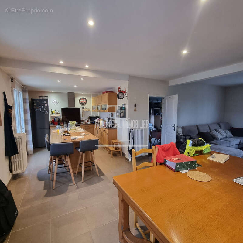 Maison à COULOUNIEIX-CHAMIERS