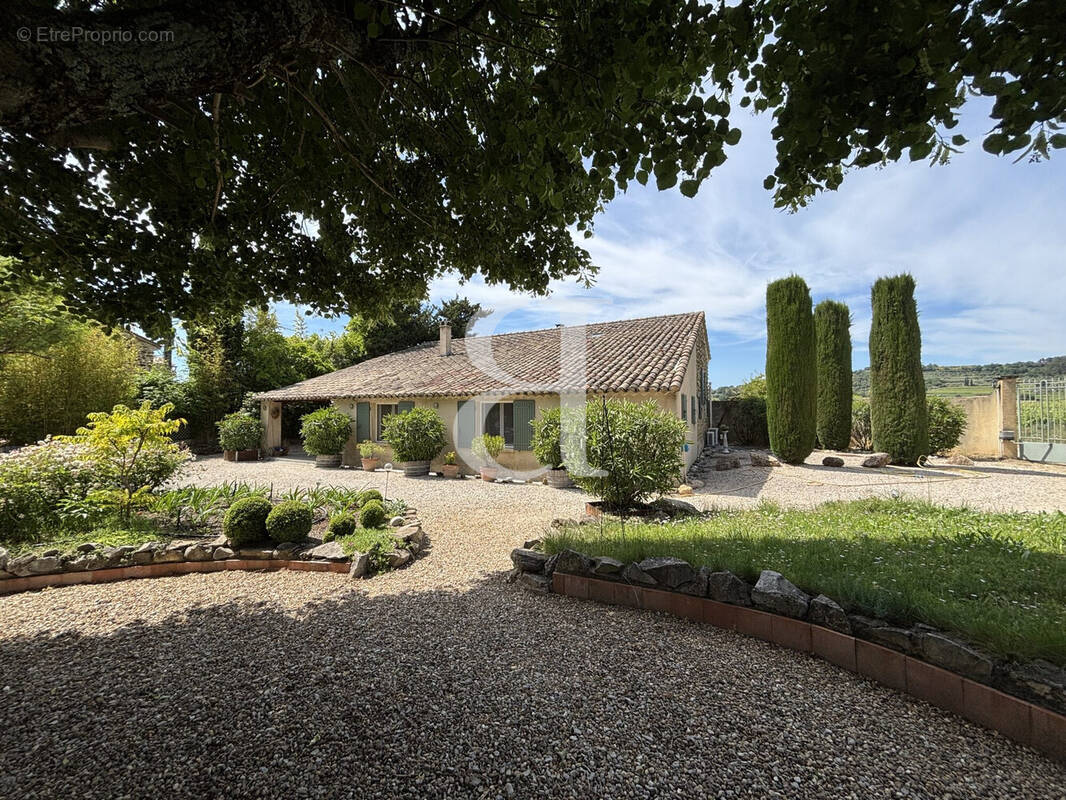Maison à VAISON-LA-ROMAINE