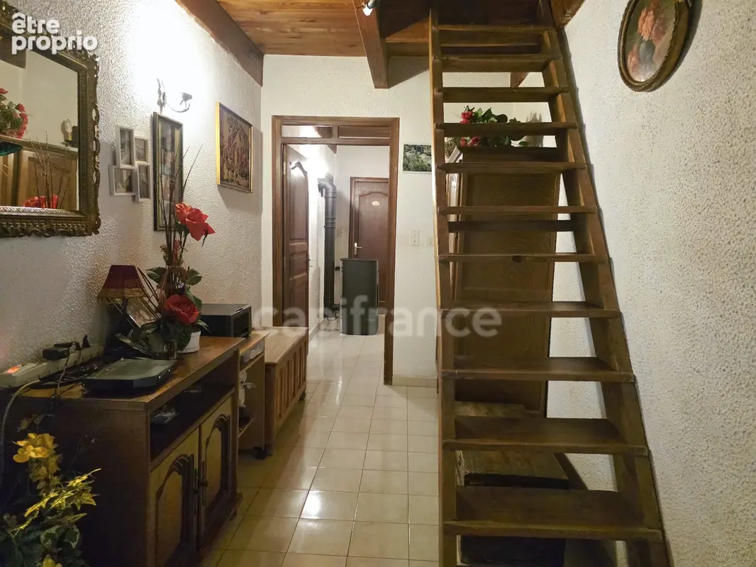 BORGO – Propriété à fort potentiel : 393 m² habitables + 2 980 m² de terrain – 395 000 € - photo 7