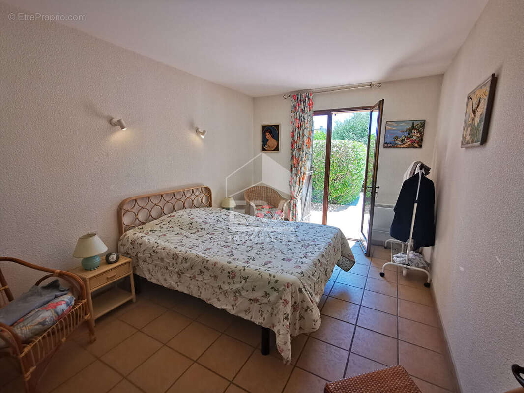 Maison à LES ISSAMBRES