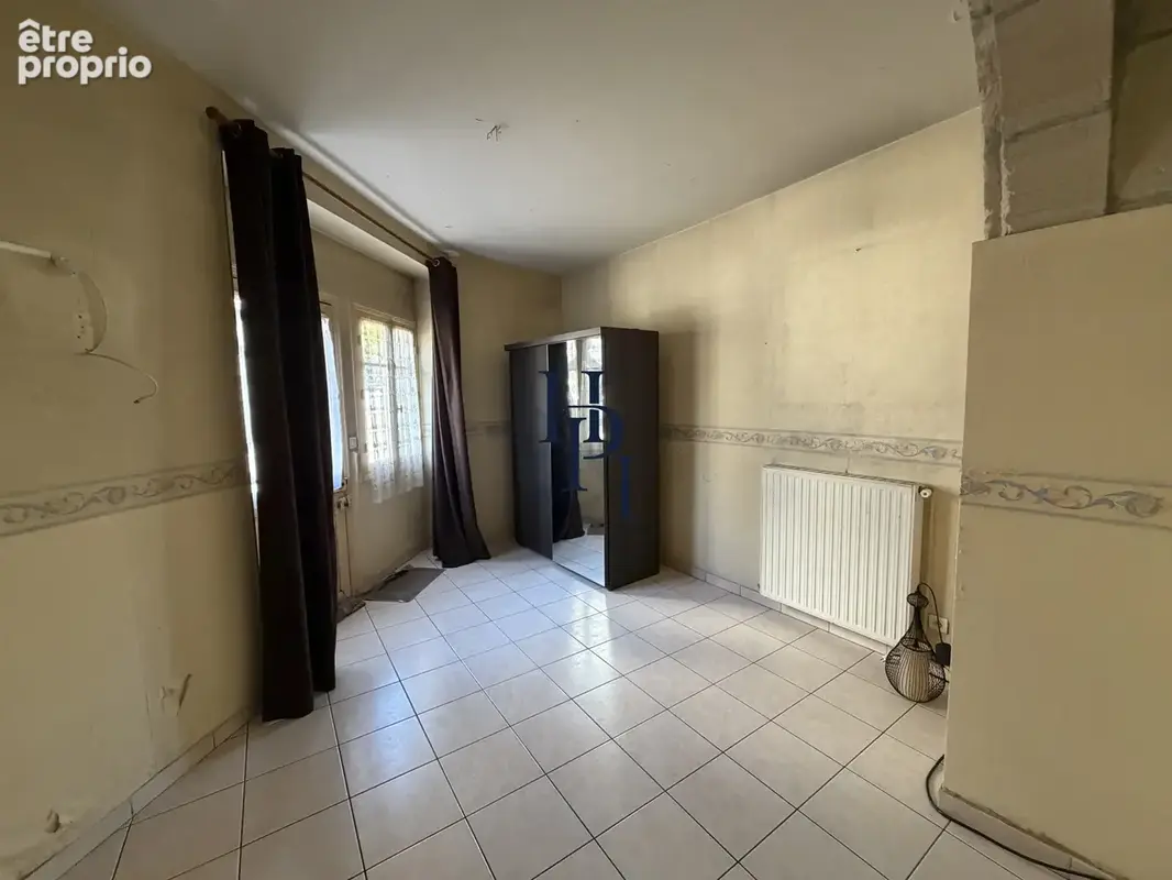 VENTE Appartement avec balcon, cave et grenier, centre-ville, Saint-Affrique - photo 8