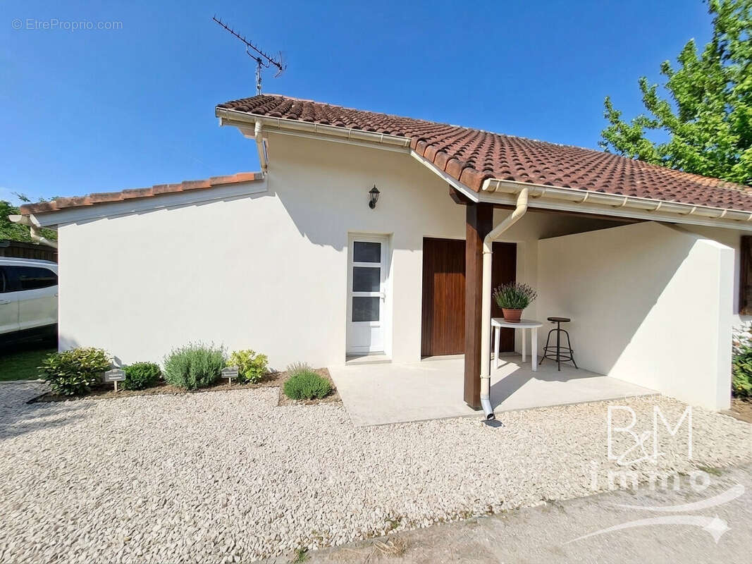 Appartement à CASTETS