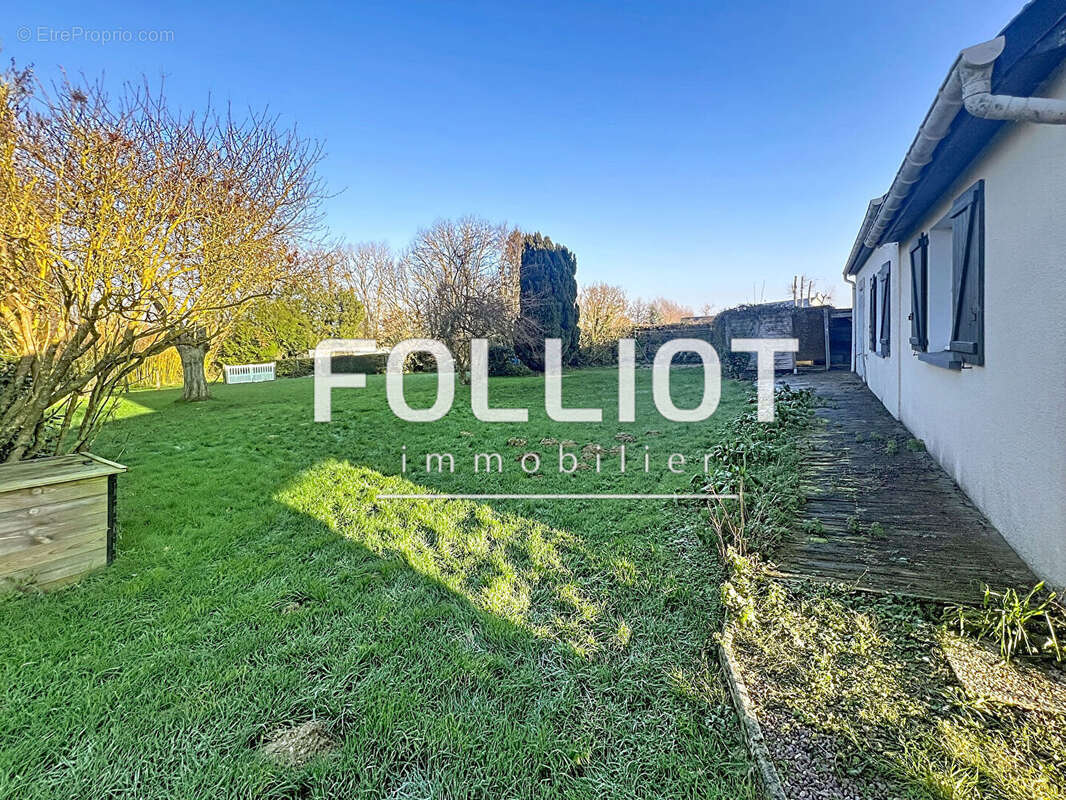 Maison à NOYERS-BOCAGE