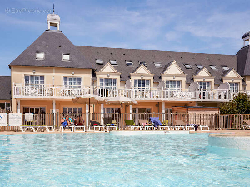Appartement à PORT-EN-BESSIN-HUPPAIN