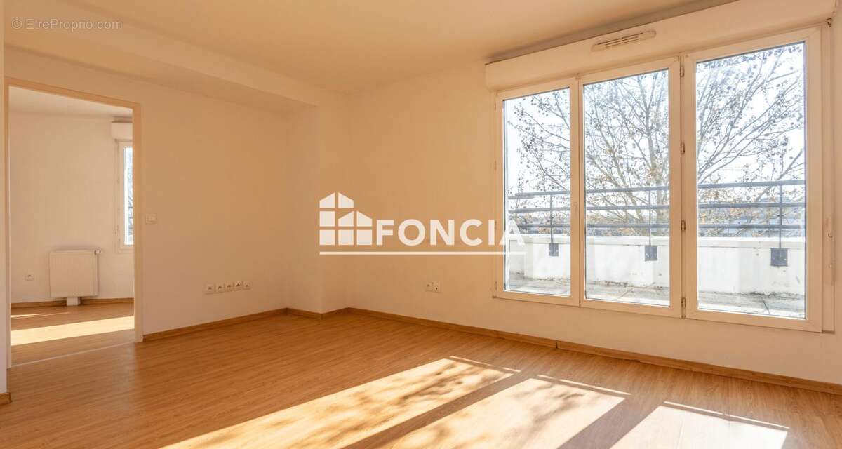 Appartement à ATHIS-MONS