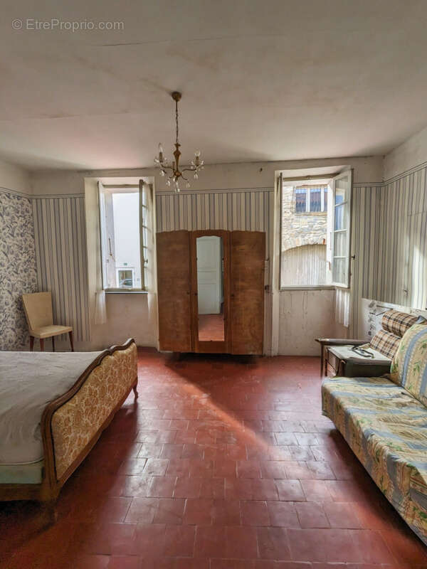 Maison à CASCASTEL-DES-CORBIERES