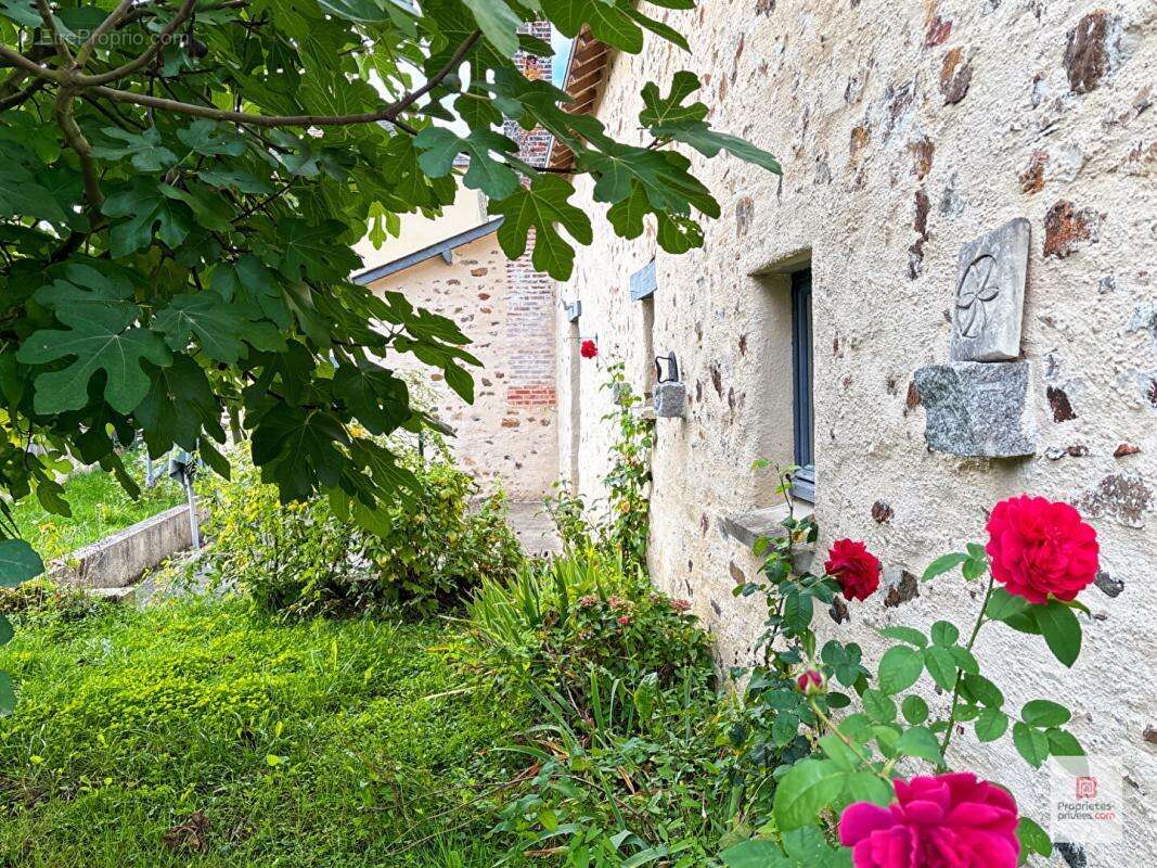 Maison à MAISONCELLES-DU-MAINE