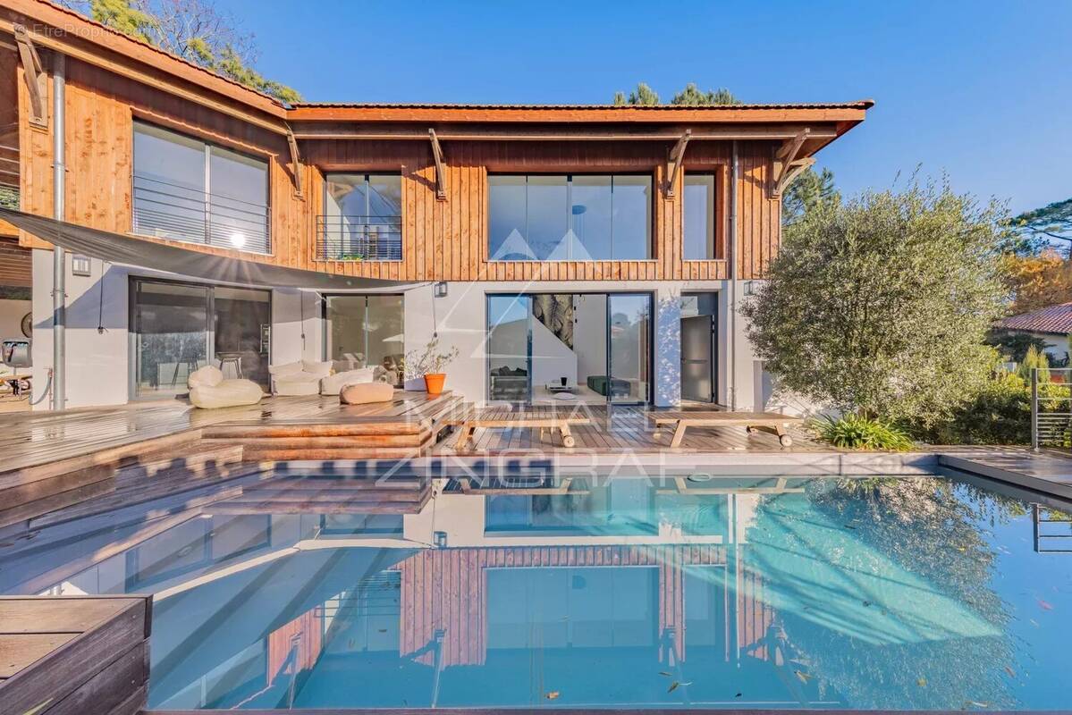 Maison à LE BOUSCAT