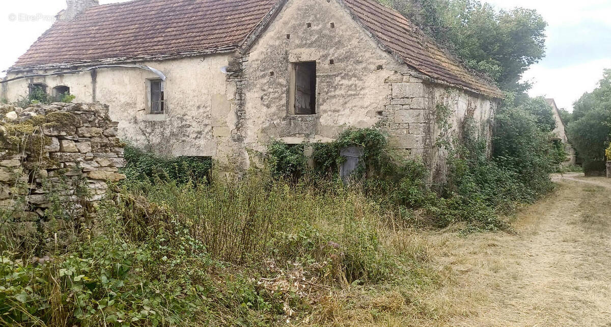 Maison à PARISOT