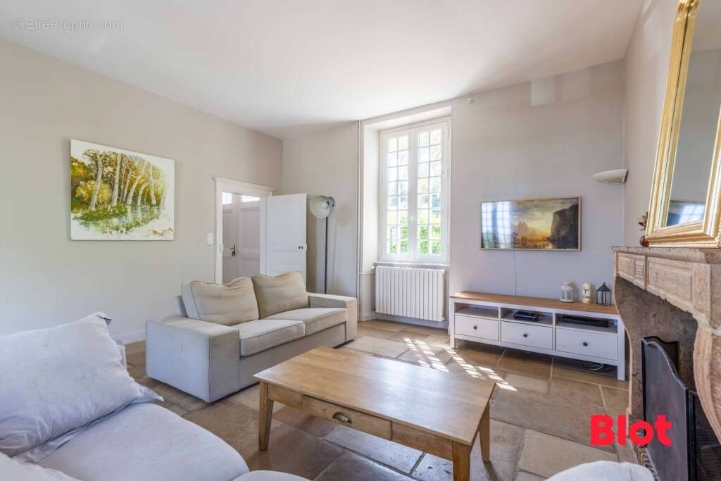 Maison à LOUVIGNE-DE-BAIS