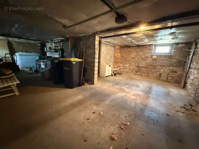EN EXCLUSIVITE ! Pavillon de 95m² surélevé sur sous sol, rénové, sur terrain de 562m² 117 500 € - photo 14