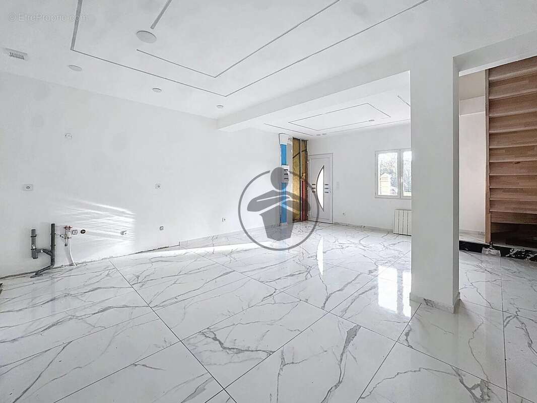 Maison à SAINT-QUENTIN