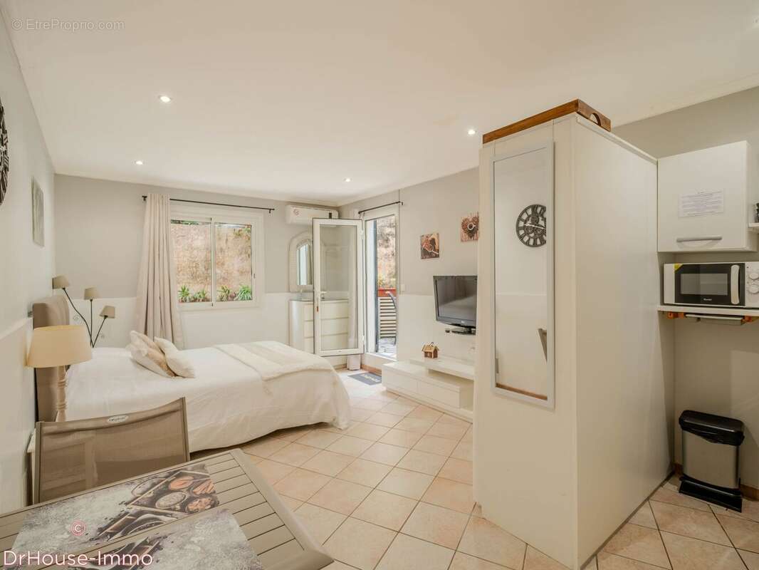 Maison à L'ETANG-SALE