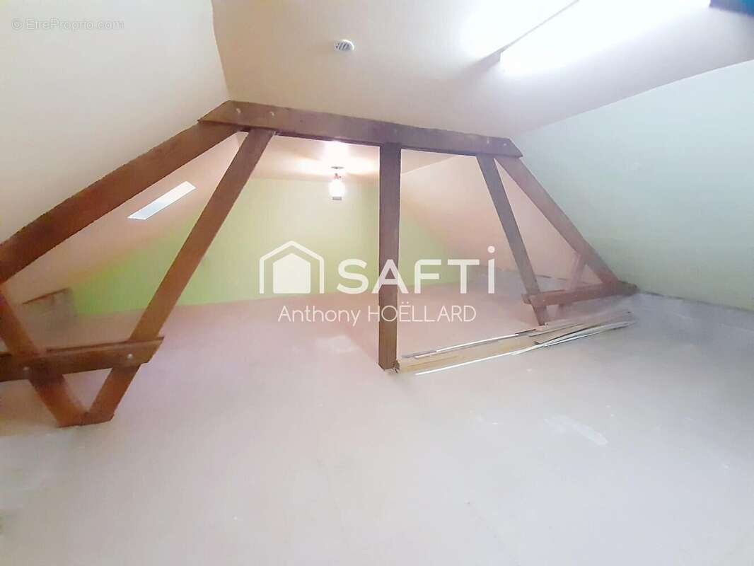 Photo 8 - Maison à ROMAGNE