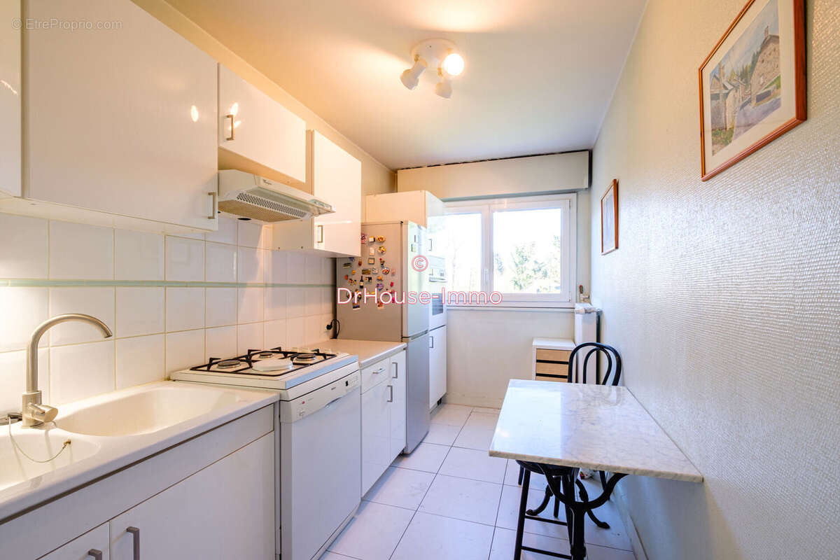 Appartement à VILLE-D'AVRAY