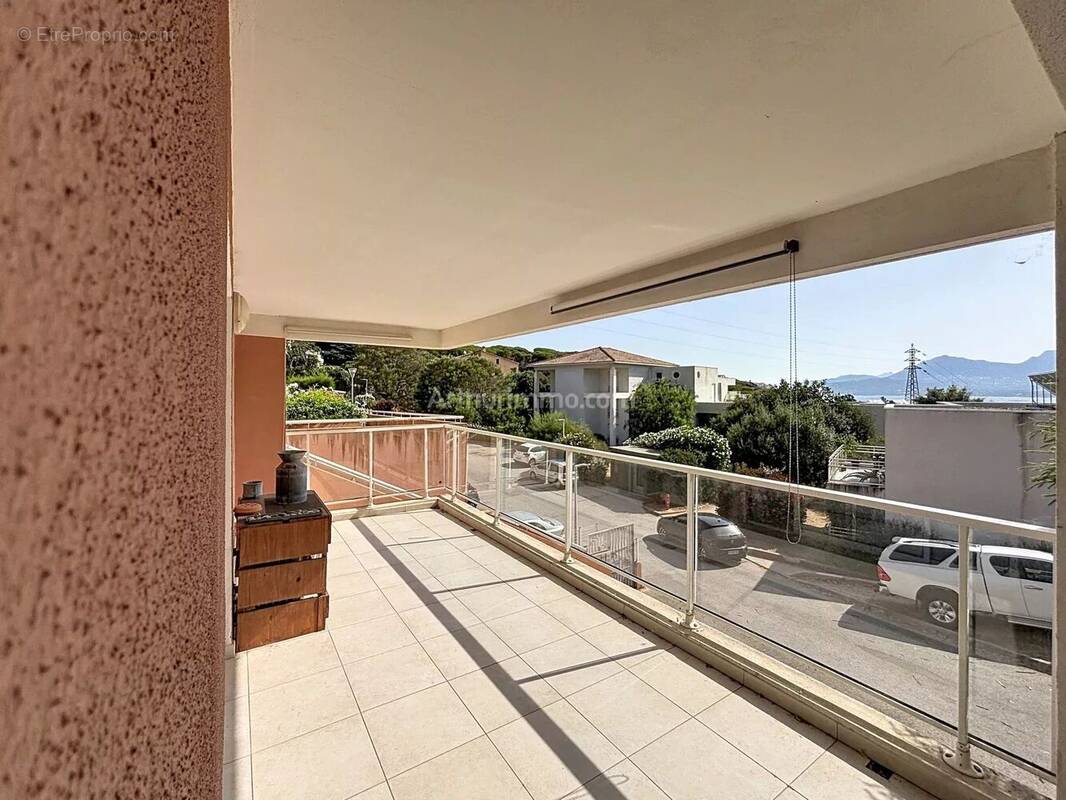 Appartement à CALVI