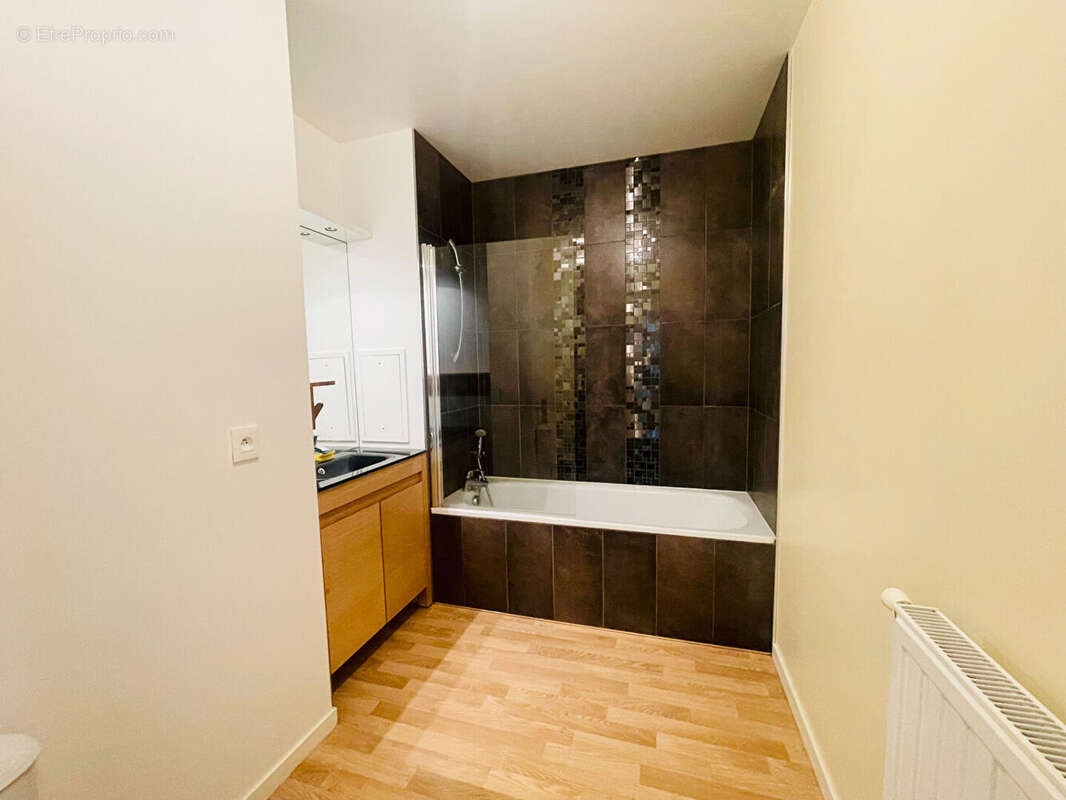 Appartement à SARTROUVILLE