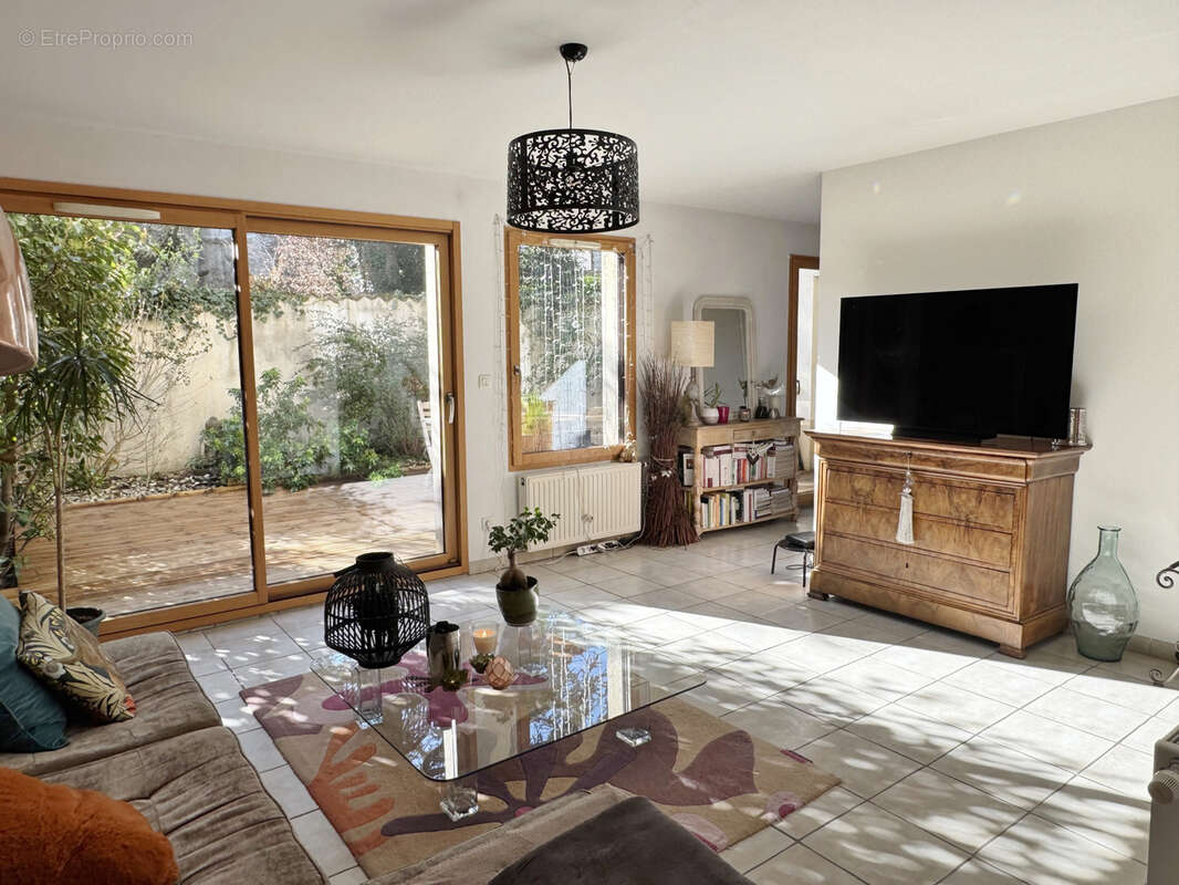 Appartement à MESSIMY