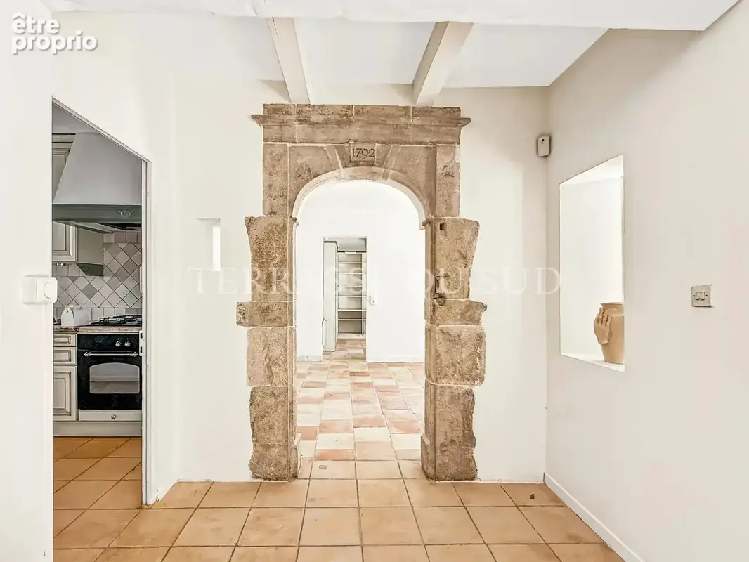 Vente Maison 10 Pièces de 229 m2 sur Parcelle de 2 558 m2 avec Terrasses, Piscine, Garages, au Calme Absolu - Puyricard - Aix en - photo 11