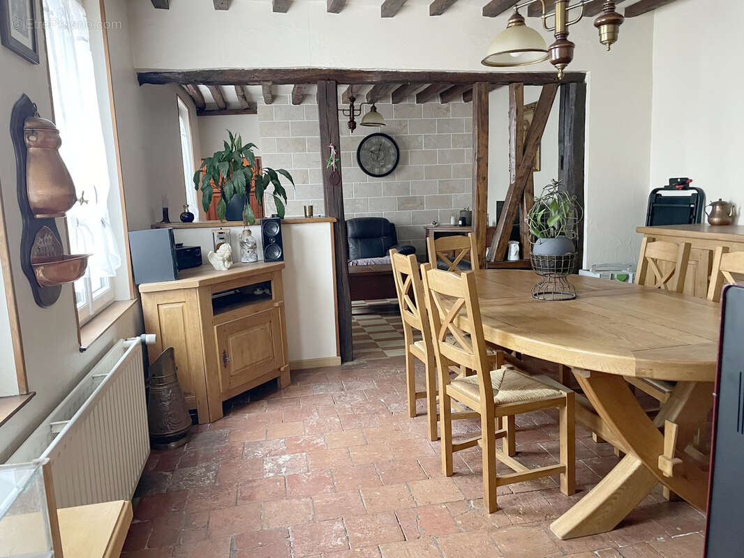 Maison à SAINTE-GENEVIEVE