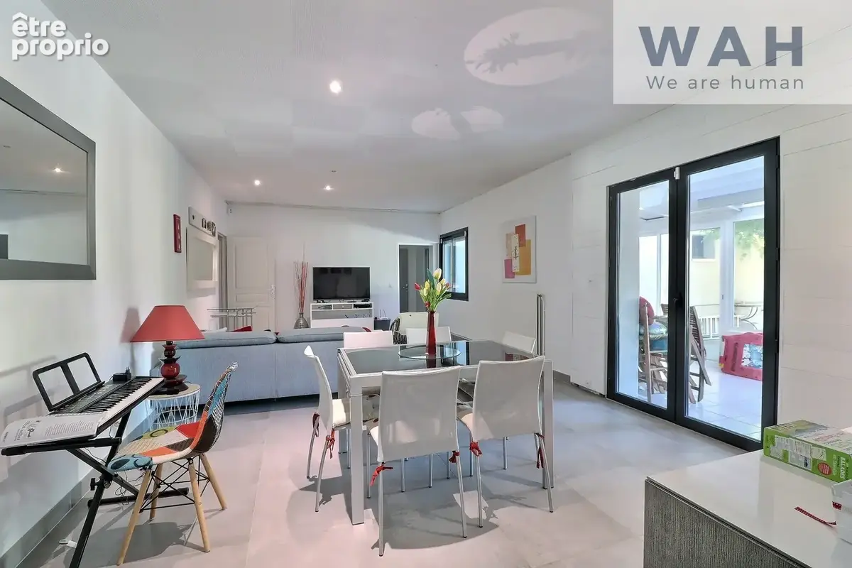MAUGUIO   Maison 371 m2   Terrain 1100 m2   2 logements   Fort potentiel - photo 14