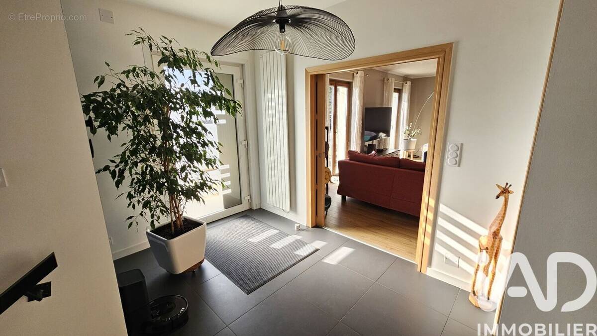 Photo 1 - Maison à CHANONAT