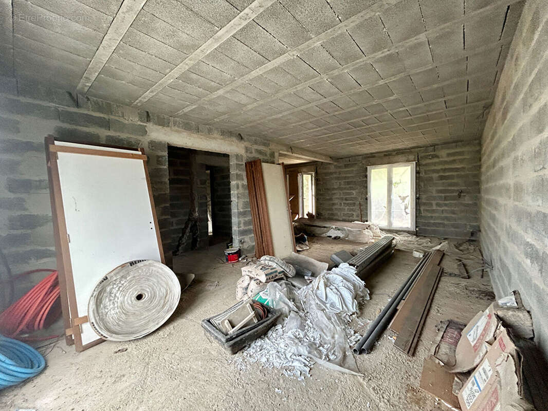 Maison à LA CHAPELLE-GAUTHIER