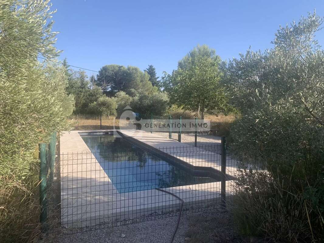 Villa T5 - Arles Pont de crau - photo 5