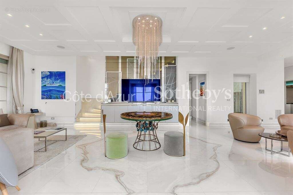 Maison à ROQUEBRUNE-CAP-MARTIN