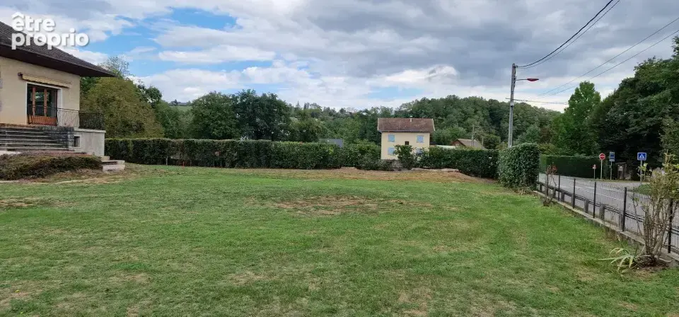 Terrain à HAUTEVILLE-SUR-FIER